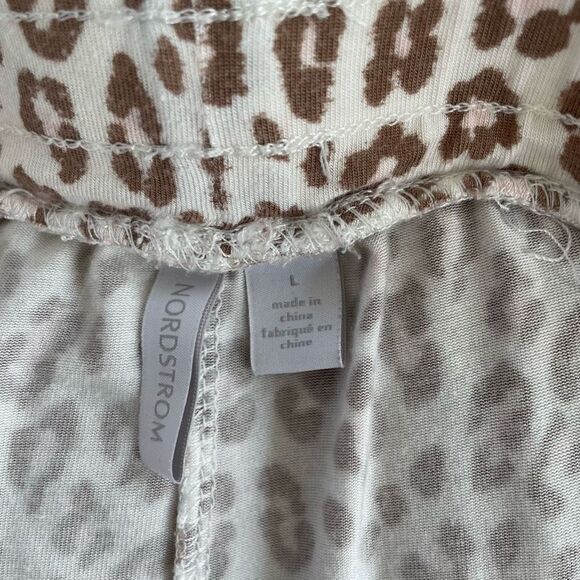 Nordstrom Pajama Set Animal Print Mocha Pink￼ Long Sleeve L - Picture 6 of 8